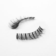 Muat gambar ke penampil Galeri, Blink Charm Eyelashes (Bulu Mata Palsu) - NATURAL FLAIR #2