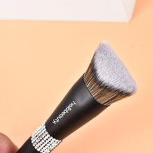 Muat gambar ke penampil Galeri, HelloBeauty 14 Pcs Luxury Diamond Essential Makeup Brush Set Black
